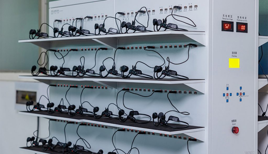 Junye Electronic co ltd headphones earphones OEM factory charger locker