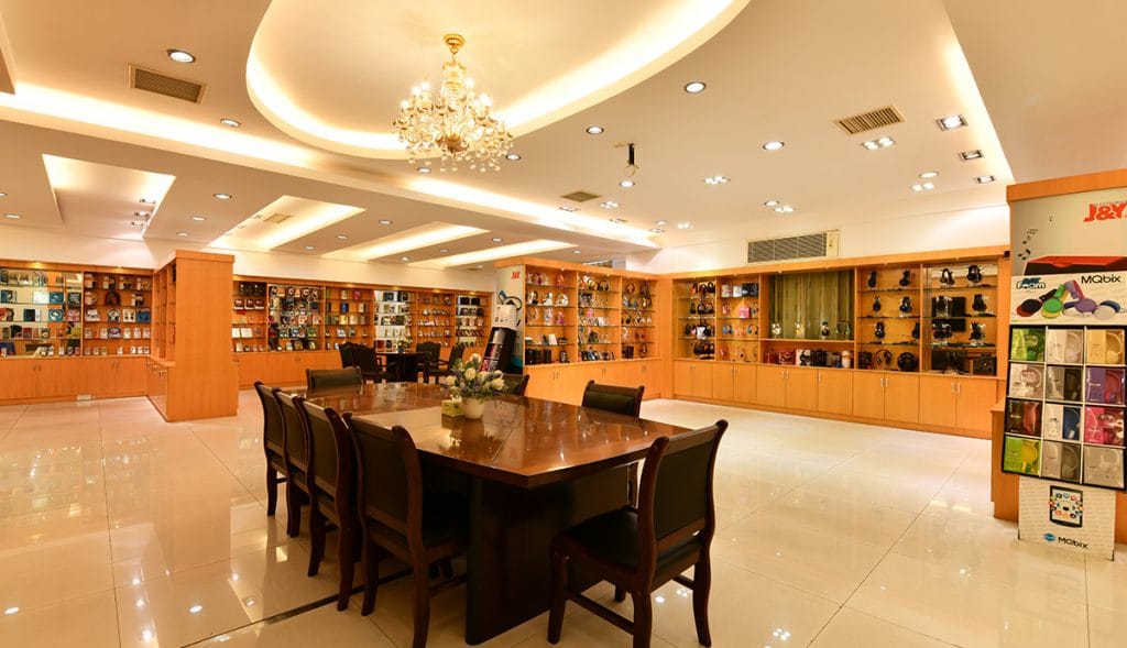 Junye Electronic co ltd headphones earphones OEM factory show room