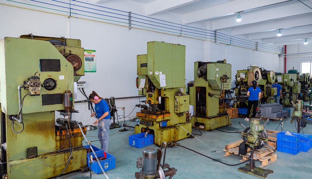 Junye Electronic co ltd headphones earphones OEM factory production line