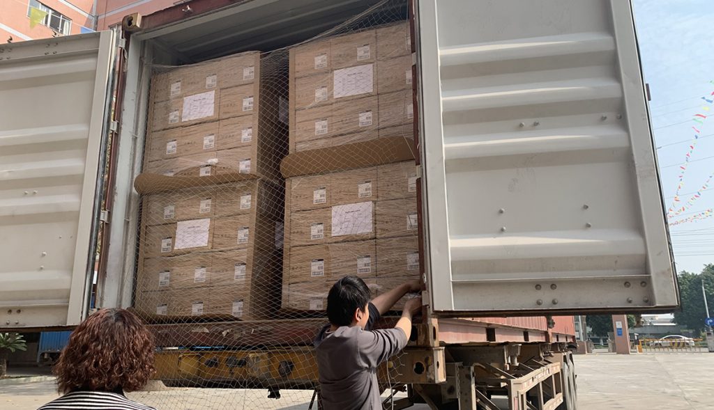 Junye Electronic co ltd headphones earphones OEM factory loading